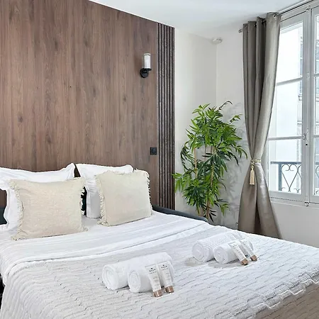 Louvre アパート *